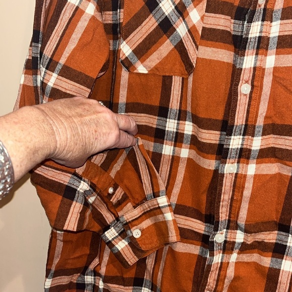 Urban Pipeline XL flannel plaid button down - Picture 5 of 6